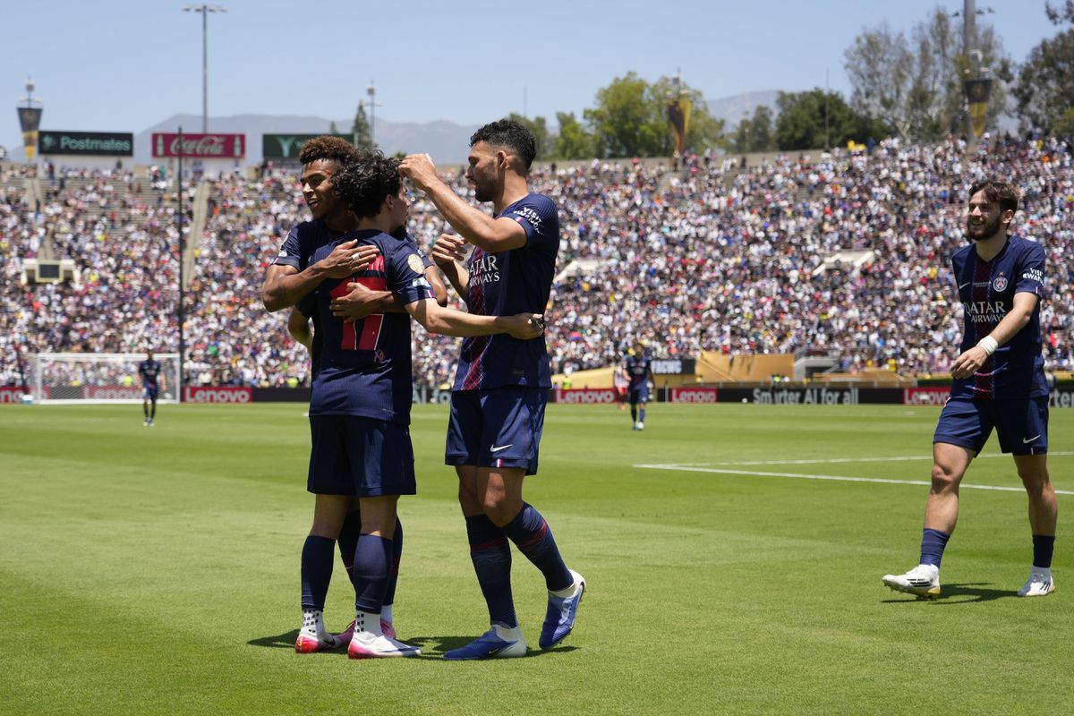 Golo português ajuda o PSG a entrar a ganhar no Mundial de Clubes