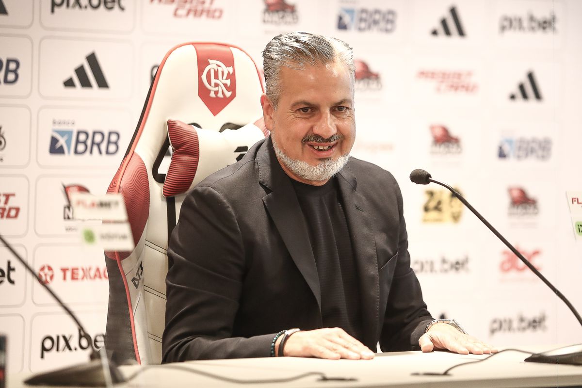 «O Benfica tem três avançados que custaram 20 milhões cada um…»