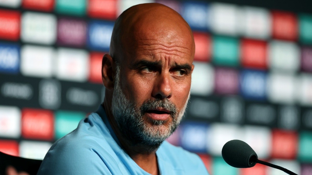 Guardiola comete gafe e confunde Botafogo e Flamengo em coletiva; veja o vídeo
