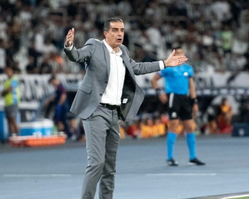 Botafogo anuncia a demissão do técnico Renato Paiva