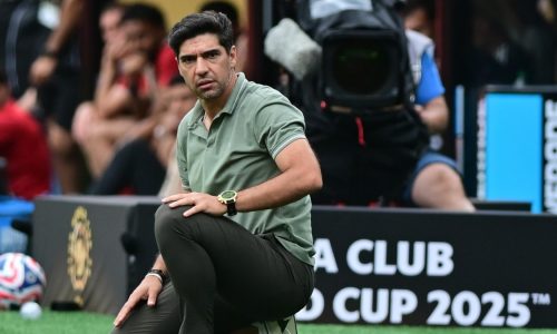 Abel exalta elenco do Palmeiras com discurso emotivo no Mundial de Clubes