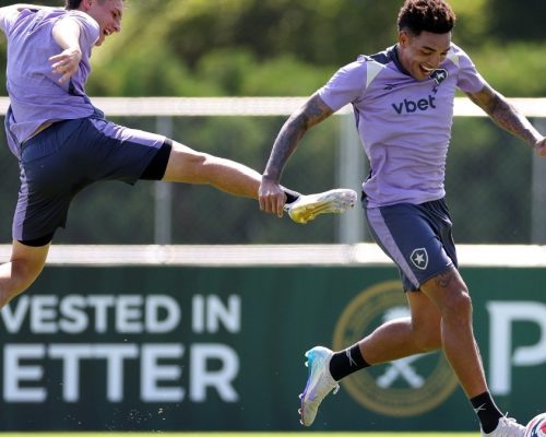 Igor Jesus projeta Palmeiras x Botafogo pelo Mundial: ‘Não sinto essa rivalidade’
