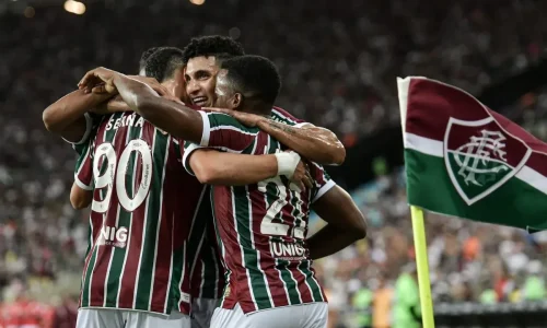 Fluminense vence Once Caldas e avança como líder na Sul-Americana