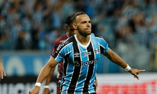 Grêmio acerta a renovação de contrato com Braithwaite