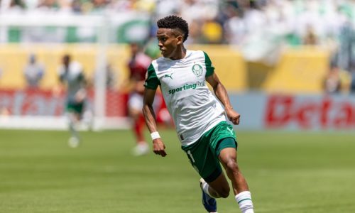 Abel Ferreira, do Palmeiras, compara Estêvão a Messi e CR7: ‘Ninguém joga sempre bem’