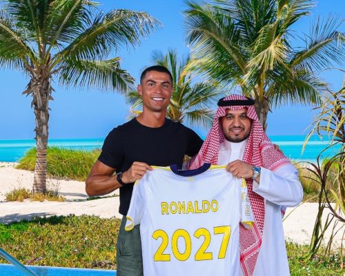 Al Nassr anuncia a renovação de contrato com Cristiano Ronaldo