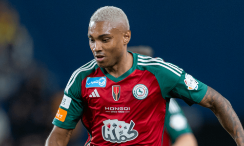 Gigante brasileiro faz sondagem pelo atacante Vitinho, ex-Botafogo, Flamengo e Inter