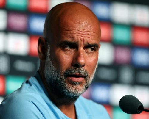 Guardiola comete gafe e confunde Botafogo e Flamengo em coletiva; veja o vídeo